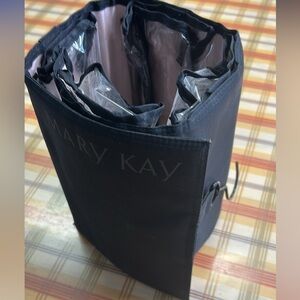 Mary Kay Black Cosmetic Roll-Up Organizer with Light Pink Lining